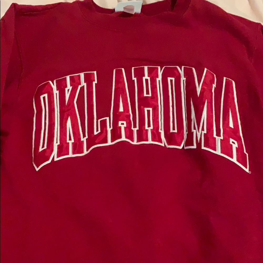 XS Oklahoma pullover!!